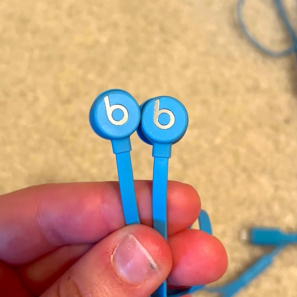 Beats earbuds